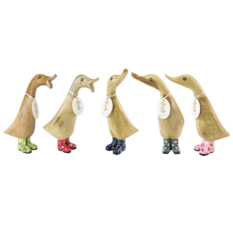 Natural-Ducklings-Floral-Welly-Boots-Group-800×800
